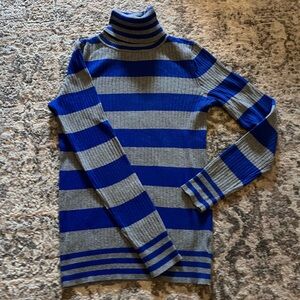 Lei Junior Sweater Medium Blue Striped Turtleneck Rib Knit
Long Sleeve Pullover